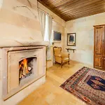 Akuzun Stone Hotel 3*