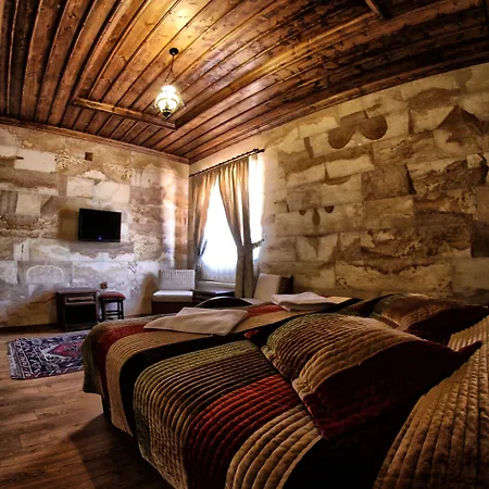 酒店 Akuzun Stone 于尔居普