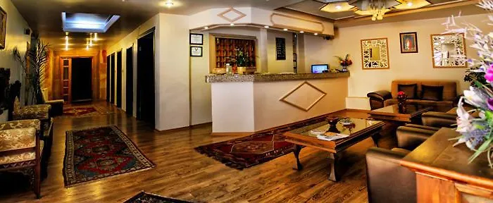 Akuzun Stone Hotel 3*