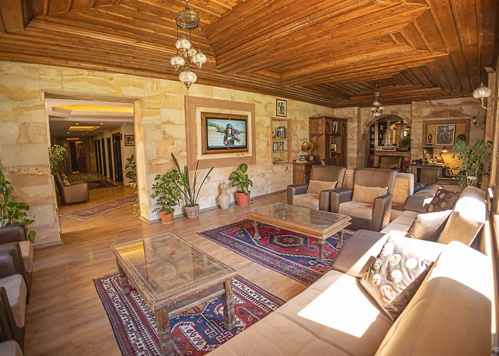 Akuzun Stone Hotel 3*